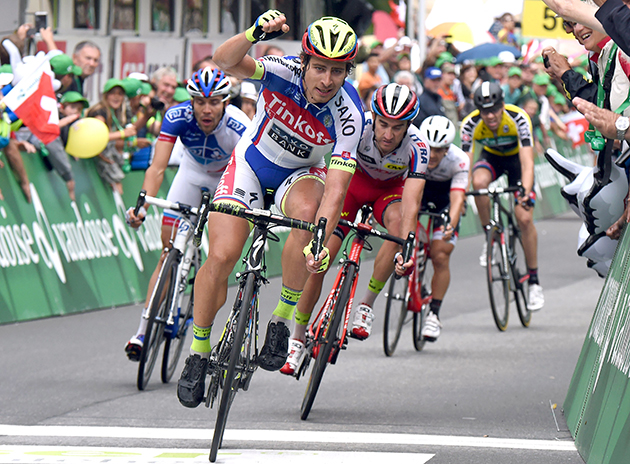 Peter Sagan wins stage 3